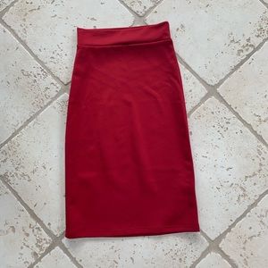 Pencil skirt stretchy and shaping